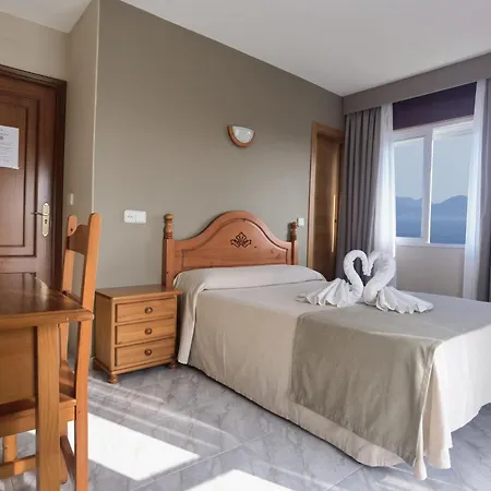 Pension Residencia Cecilia Aios Esterno foto